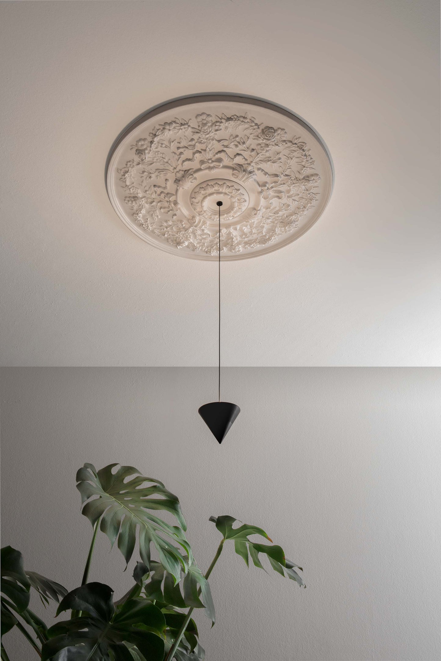 Pakabinamas šviestuvas KARMAN ITALIA, Moonbloom