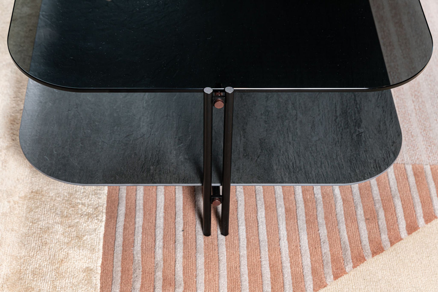 Coffee table CATTELAN, Billy Keramik
