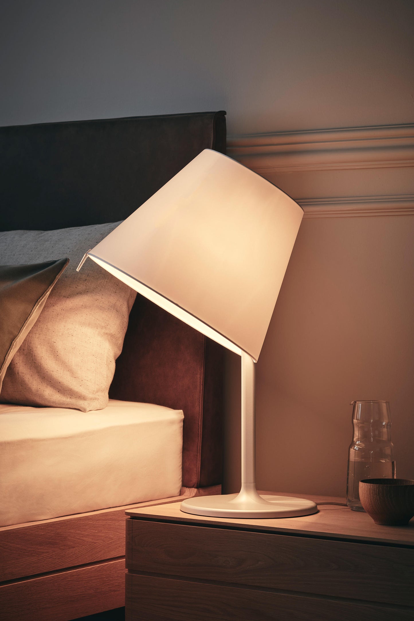 Stalinis šviestuvas ARTEMIDE, Melampo Night